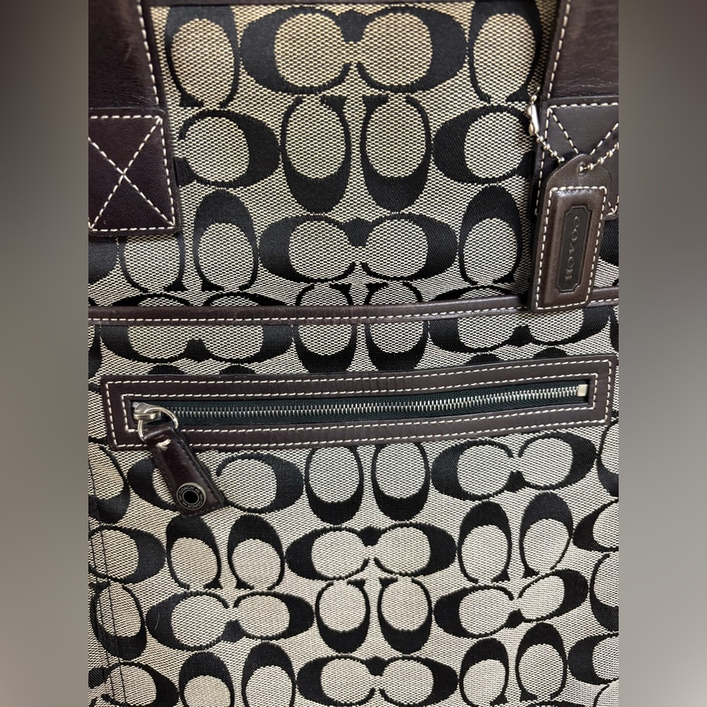 Coach Black and Cream Signature Tote - Picture 8 of 16